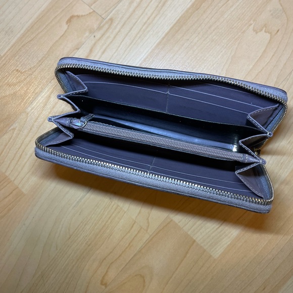 Gucci leather zip wallet - Picture 4 of 6